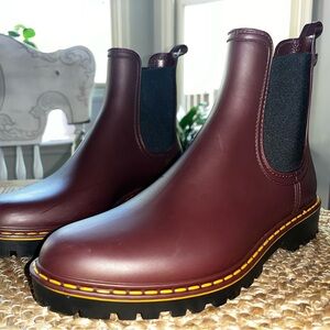 IGOR  Burgundy Chelsea Boots WOMENS SIZE 40